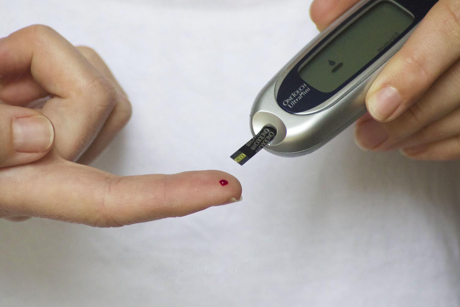Diabetes glucose testing